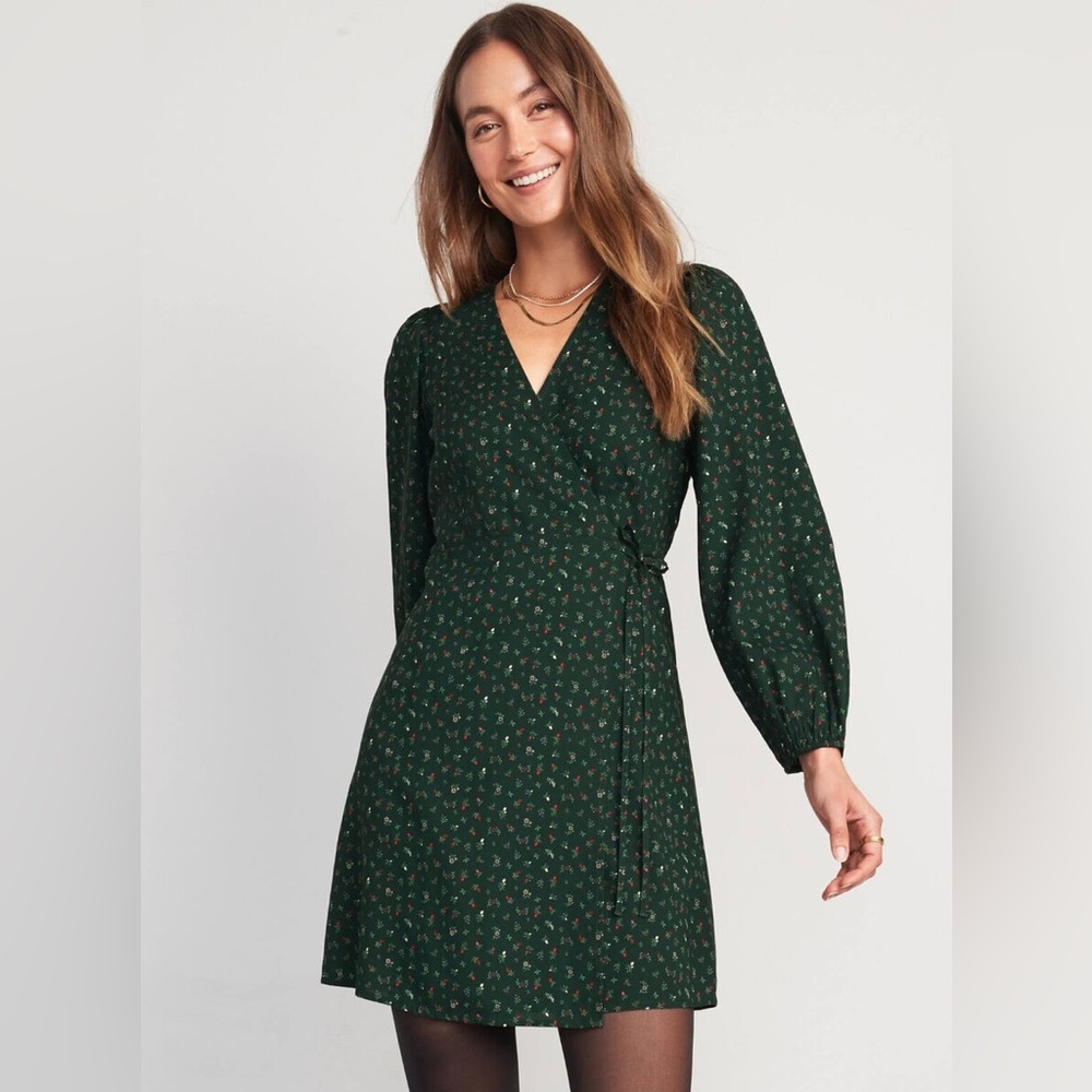 Old Navy Petite Floral Wrap Mini Dress